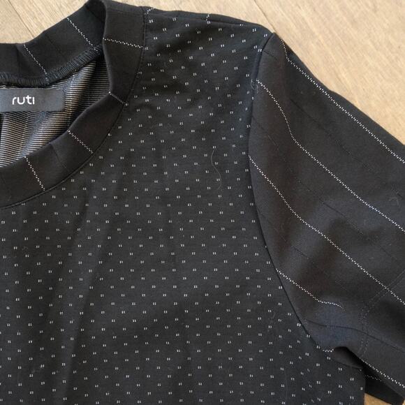 Ruti Top Womens Small Black Striped Vented High‎ Low SS Back Snap Button - Picture 12 of 14